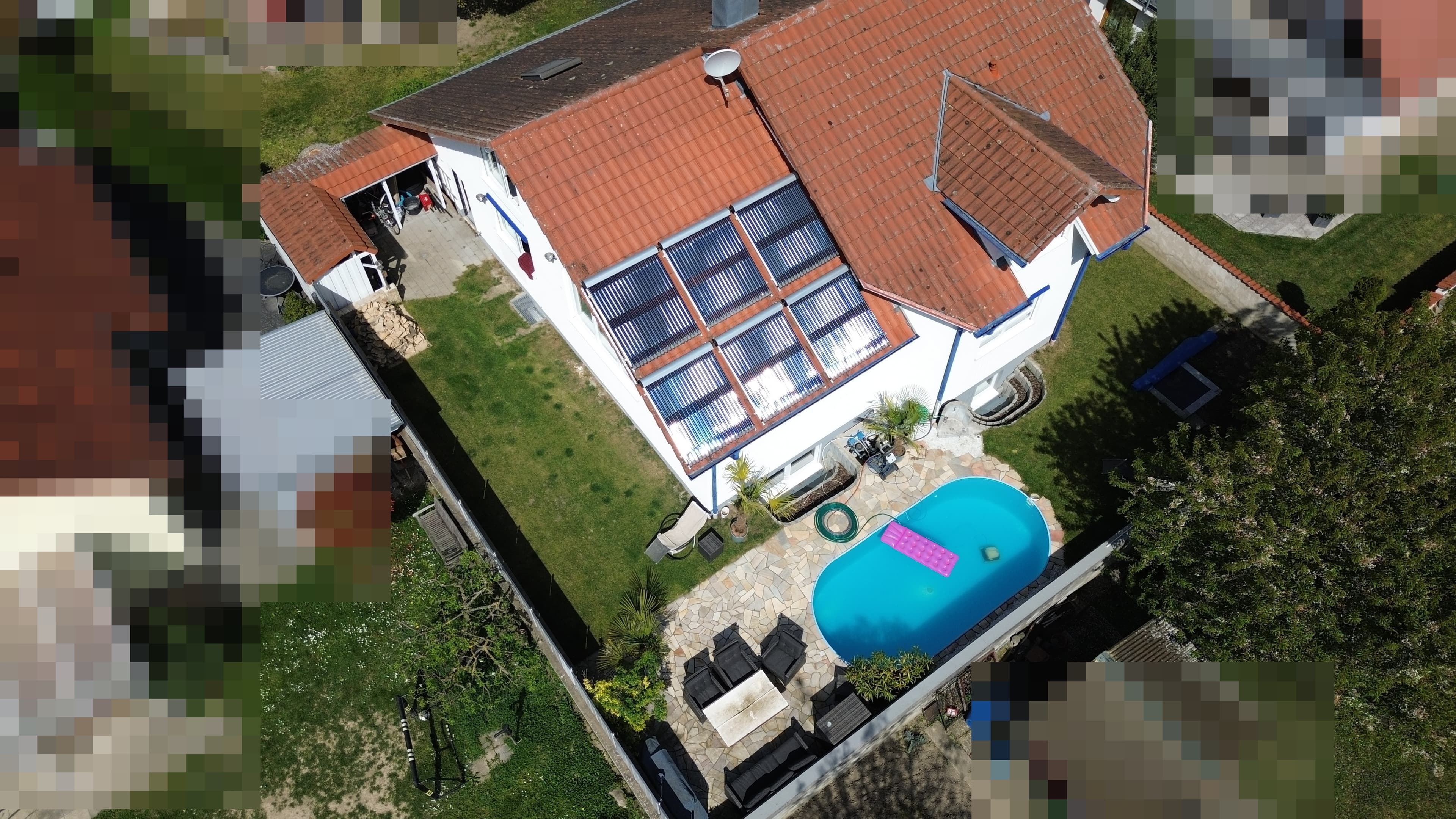 Exklusives & hochwertiges Haus in Breisach | Pool, Kamin & Solartechnik | 202 m² Wfl. & 7 Zimmer